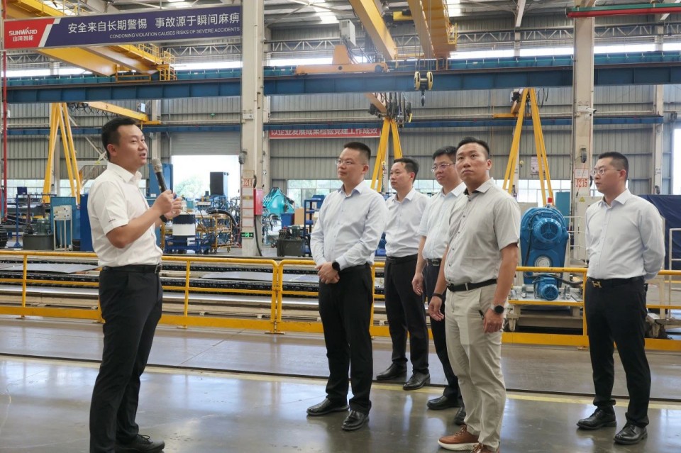 共商合作，建华控股有限公司董事长汪贵华到访KU酷游官网智能