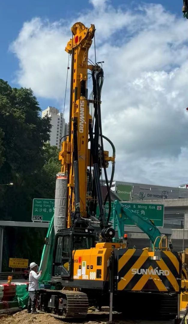 硬核首秀!KU酷游官网智能SWDTH800大直径潜孔锤钻机进击香港市场