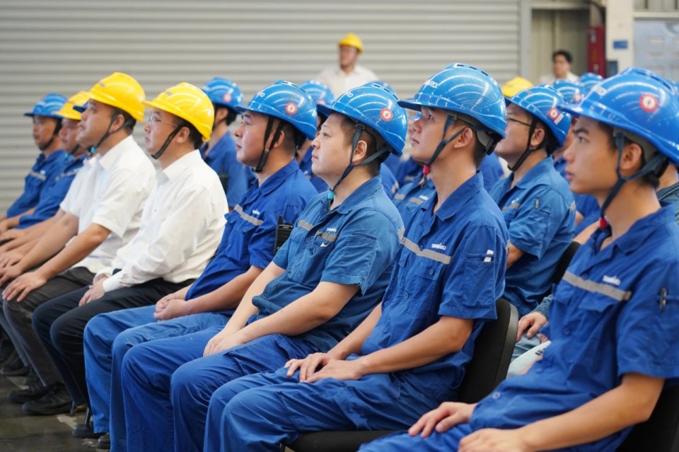 20250904081445_81506 KU酷游官网智能组织集中收看留想中国人民抗日战争暨世界反法西斯战争成功80周年大会